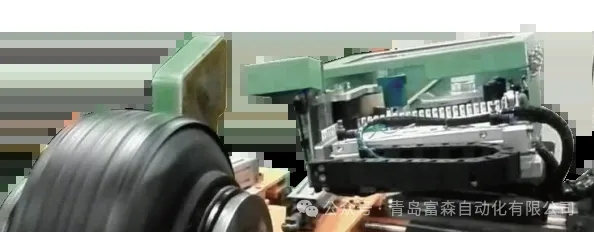 輪胎硫化標(biāo)簽自動貼標(biāo)機(jī) 輪胎硫化標(biāo)簽自動貼標(biāo)機(jī)